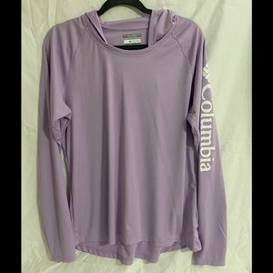 Long sleeve fishing shirt with hoodie